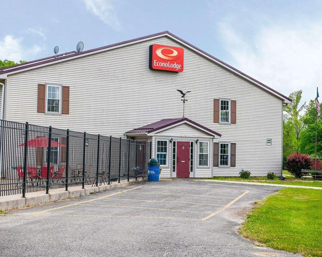 Royal Inn Rockville Exterior photo