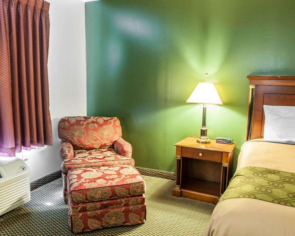 Royal Inn Rockville Room photo